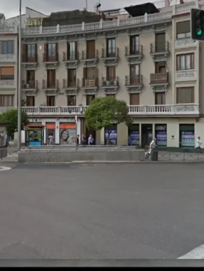Fachada antes de la rehabilitación